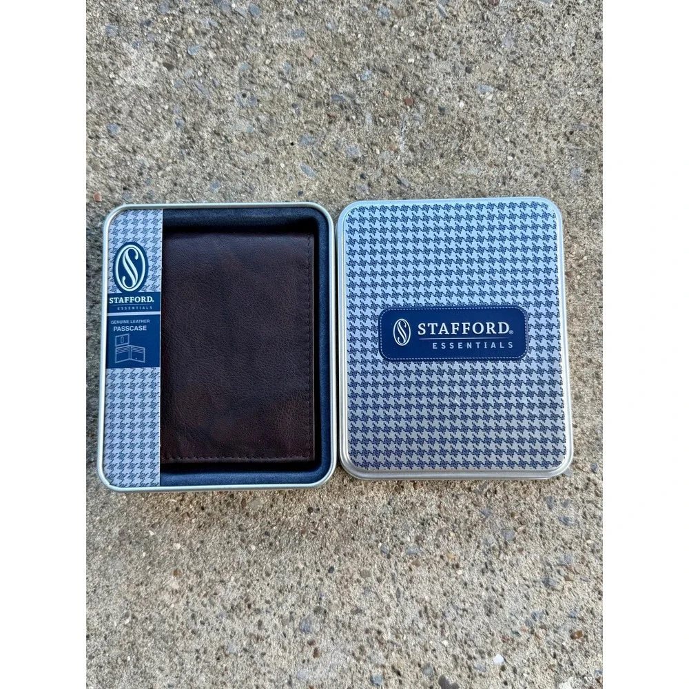 Stafford Essentials Mens Genuine Leather Passcase Wallet Brown 31ST1409 Tin